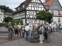 h_BadVilbel_am_Marktplatz_Blick_auf_Brunnen