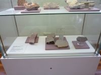 2_Vitrine09_unten__KB