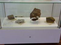 4_Vitrine22_unten__KB