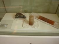 4_Vitrine23_unten__MB