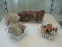 4_Vitrine27_unten_c_Rhyolith_KB