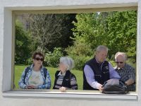 5c_Schwerin_Gesprächspause_el