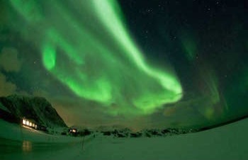 Zwischen Mitternachtssonne und Polarlicht